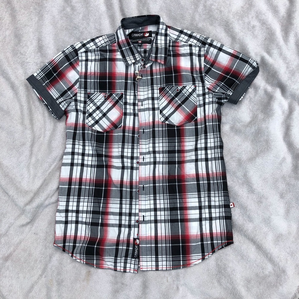 Men’s plaid button up